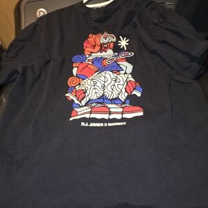 Marmot Black Tee with Colorful Graphic Xl